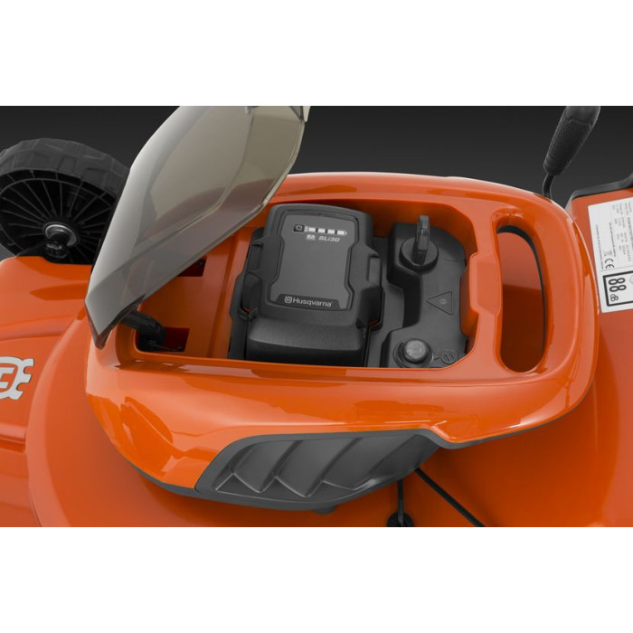 Газонокосарка Акумуляторна Husqvarna LC 142i (без АКБ та ЗП) 9705418-01